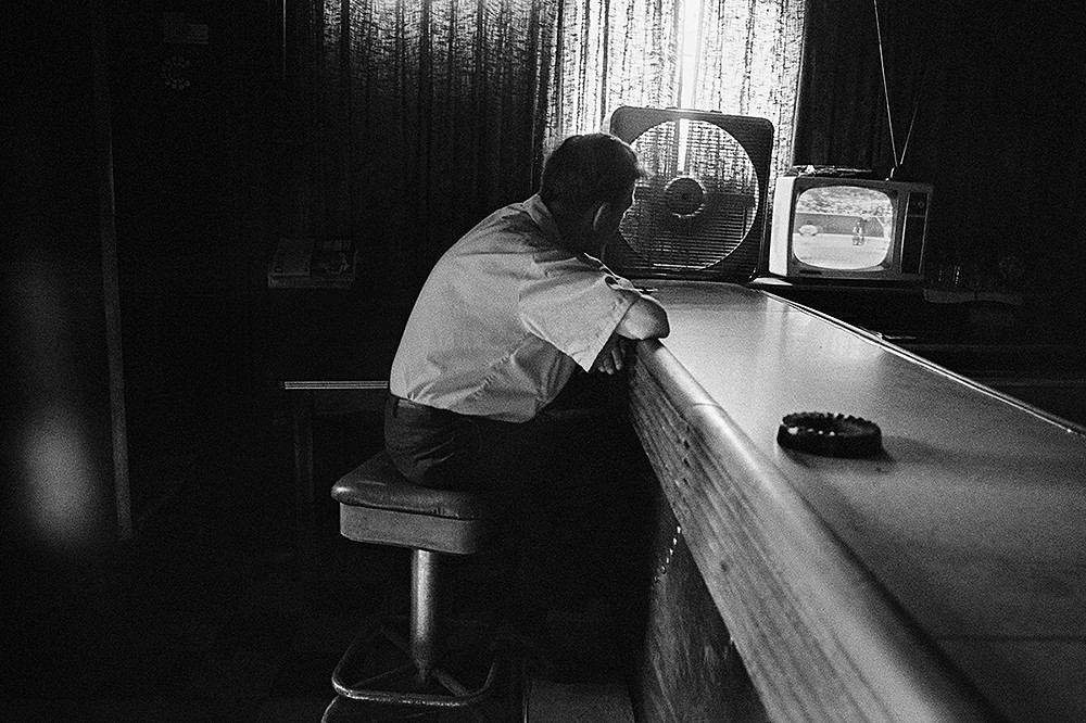 Man Watching TV in a Bar, Detroit 1972.jpg